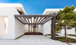Nuevas villas de lujo contemporáneas con vistas al mar en venta, en una urbanización exclusiva en Benahavis - Marbella 37261 