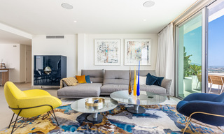 Nuevos y modernos apartamentos en primera línea de golf con vistas al mar en venta en un resort de lujo en La Cala, Mijas 39681 
