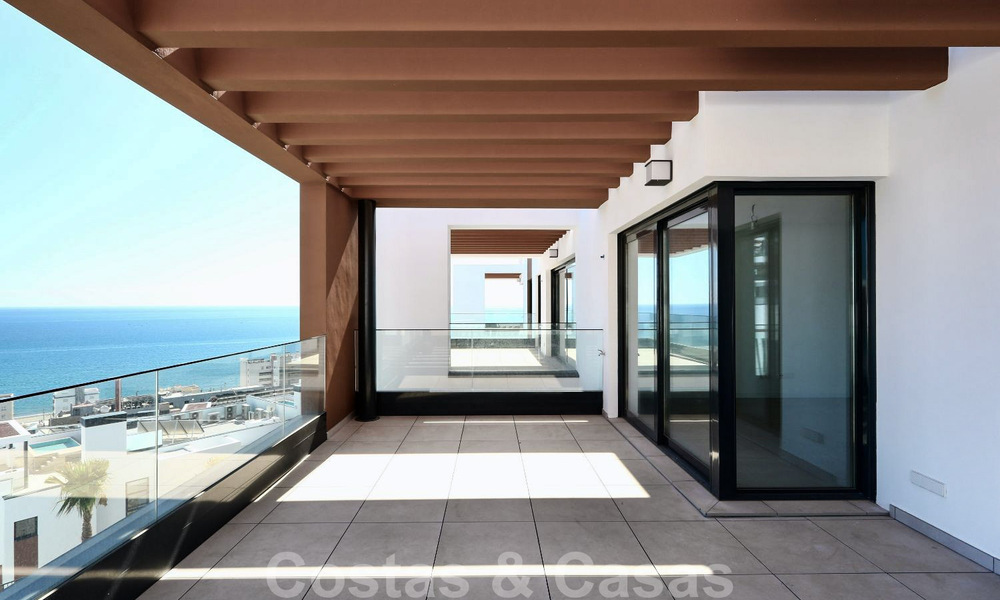 Nuevos apartamentos de vanguardia en venta, a poca distancia de la playa y de los servicios, Fuengirola, Costa del Sol 32972