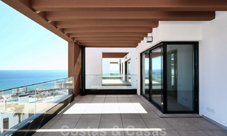 Nuevos apartamentos de vanguardia en venta, a poca distancia de la playa y de los servicios, Fuengirola, Costa del Sol 32972 