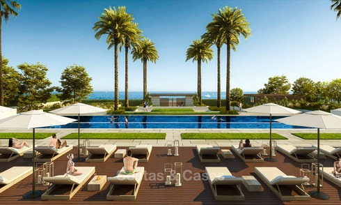 Nuevas villas de lujo en primera línea de playa en venta en un exclusivo complejo, New Golden Mile, Marbella 7905
