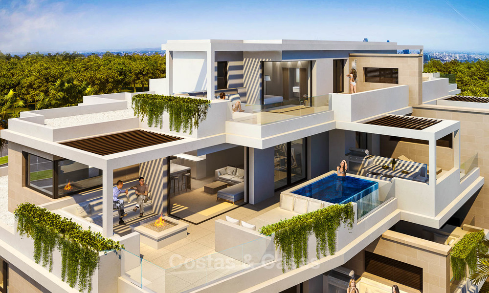 Nuevos apartamentos de lujo en primera línea de playa en venta en un exclusivo complejo, New Golden Mile, Marbella 7924