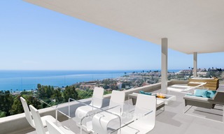 Modernos apartamentos reformados en venta, a poca distancia de la playa y de los servicios, Fuengirola - Costa del Sol 8012 