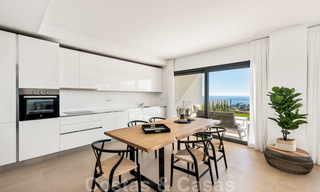 Elegantes apartamentos nuevos y modernos con vistas al mar en venta, Manilva, Costa del Sol 23754 