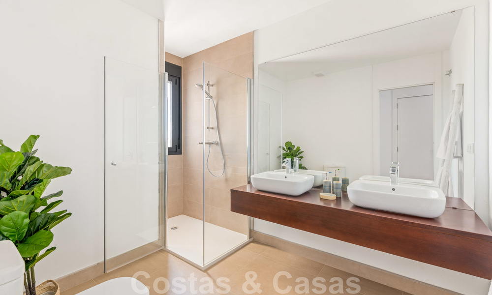 Elegantes apartamentos nuevos y modernos con vistas al mar en venta, Manilva, Costa del Sol 23756