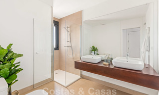 Elegantes apartamentos nuevos y modernos con vistas al mar en venta, Manilva, Costa del Sol 23756 