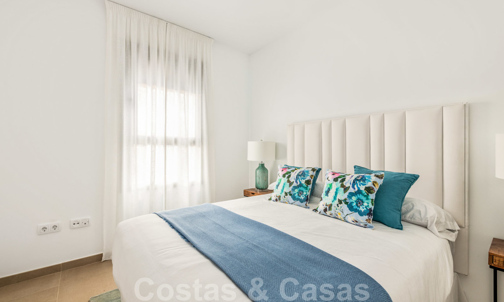 Elegantes apartamentos nuevos y modernos con vistas al mar en venta, Manilva, Costa del Sol 23757