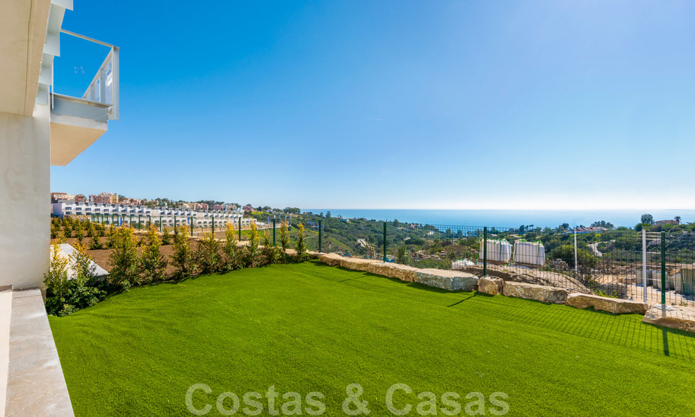 Elegantes apartamentos nuevos y modernos con vistas al mar en venta, Manilva, Costa del Sol 23761