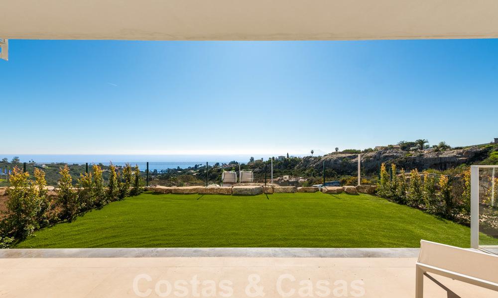Elegantes apartamentos nuevos y modernos con vistas al mar en venta, Manilva, Costa del Sol 23762