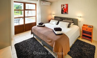 Amplia villa de estilo rústico en un entorno natural único a la venta, Casares, Costa del Sol 8100 