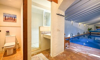 Amplia villa de estilo rústico en un entorno natural único a la venta, Casares, Costa del Sol 8112 