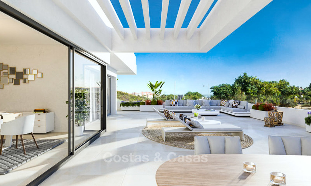 Elegantes y espaciosos apartamentos nuevos a la venta, a poca distancia de la playa y de todas las comodidades, Estepona 8068
