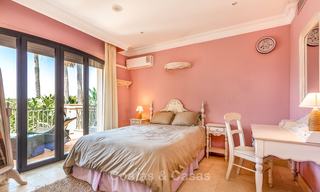 Amplia y lujosa villa de estilo tradicional en venta, primera línea de golf - Nueva Andalucía - Marbella 8246 