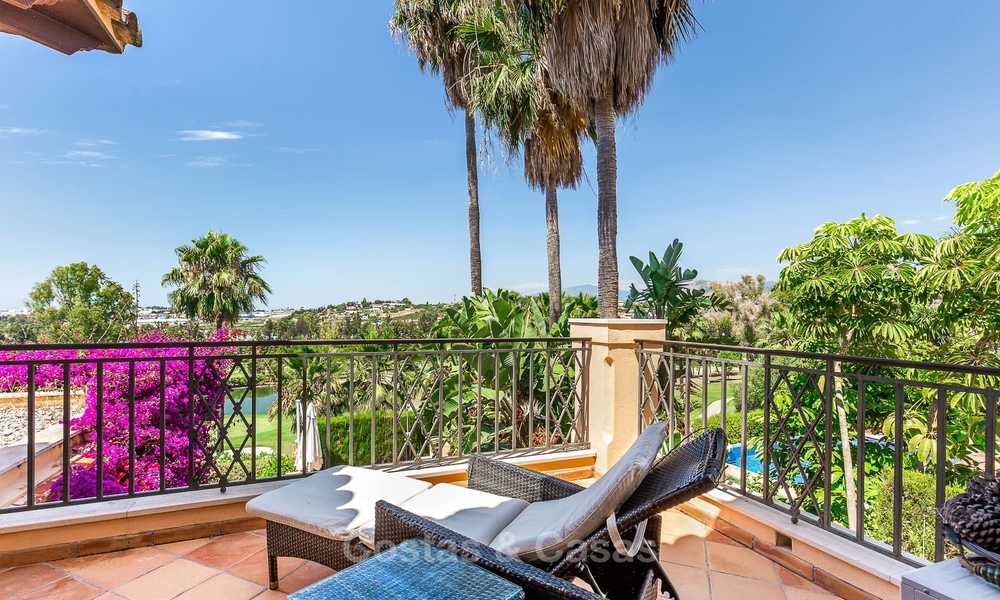 Amplia y lujosa villa de estilo tradicional en venta, primera línea de golf - Nueva Andalucía - Marbella 8247