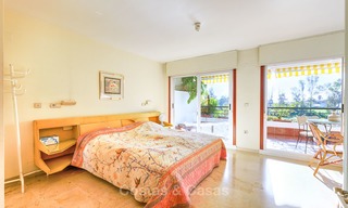 Amplio apartamento en primera línea de golf a la venta, a corta distancia de todas las amenidades y de San Pedro, Marbella 8439 
