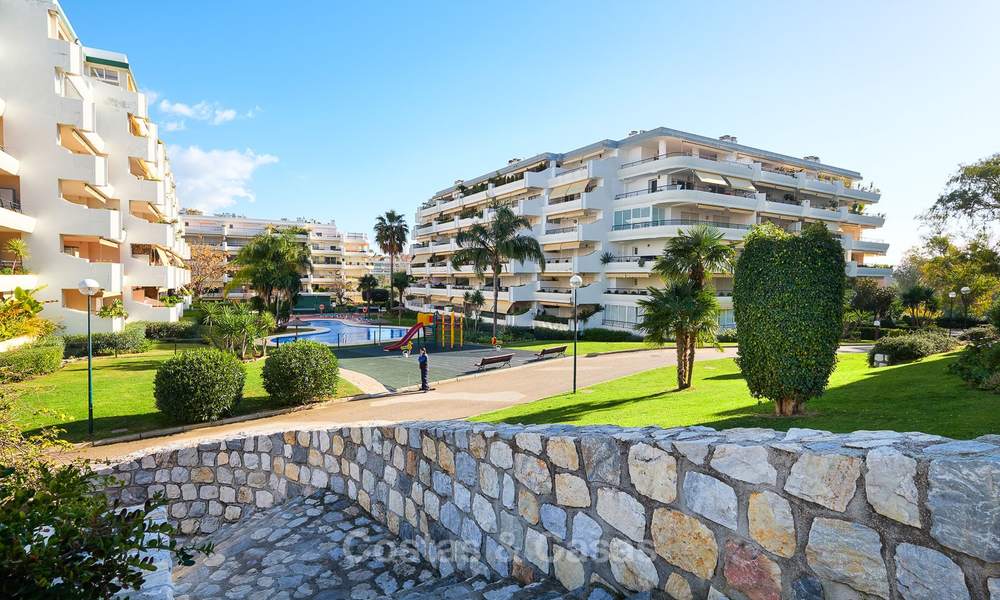Amplio apartamento en primera línea de golf a la venta, a corta distancia de todas las amenidades y de San Pedro, Marbella 8464