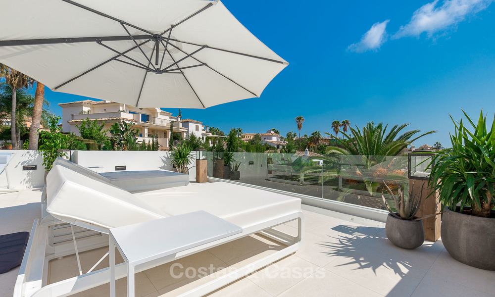 Lista para entrar a vivir! Villa de estilo andaluz completamente reformada en venta, Valle del Golf - Nueva Andalucía - Marbella 8367