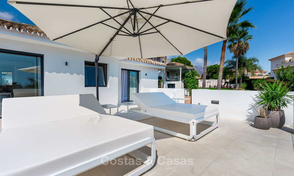 Lista para entrar a vivir! Villa de estilo andaluz completamente reformada en venta, Valle del Golf - Nueva Andalucía - Marbella 8369