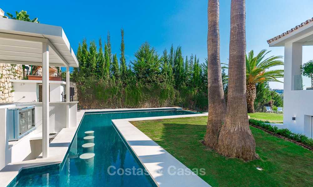 Lista para entrar a vivir! Villa de estilo andaluz completamente reformada en venta, Valle del Golf - Nueva Andalucía - Marbella 8396