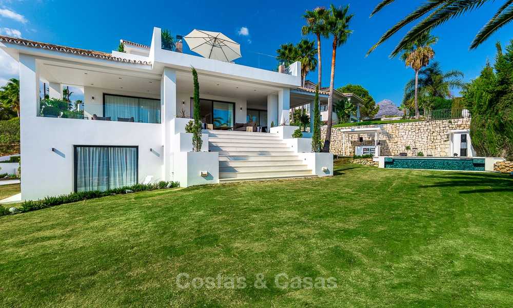 Lista para entrar a vivir! Villa de estilo andaluz completamente reformada en venta, Valle del Golf - Nueva Andalucía - Marbella 8399