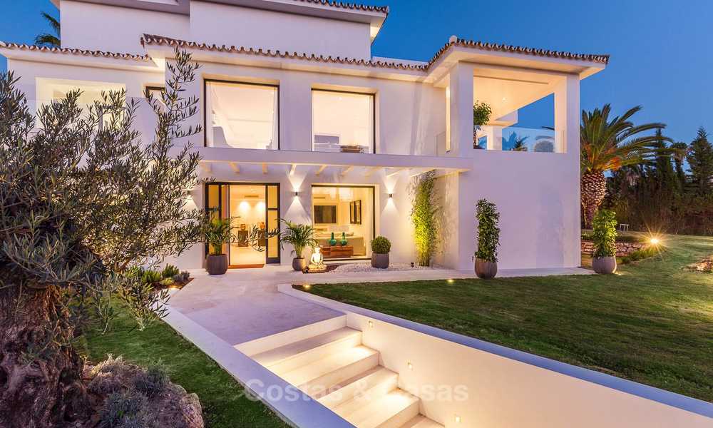 Lista para entrar a vivir! Villa de estilo andaluz completamente reformada en venta, Valle del Golf - Nueva Andalucía - Marbella 8401