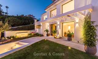 Lista para entrar a vivir! Villa de estilo andaluz completamente reformada en venta, Valle del Golf - Nueva Andalucía - Marbella 8402 