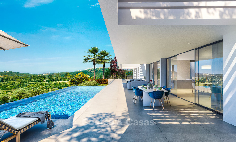 Lujosa y llamativa villa de diseño con increíbles vistas al mar en venta, primera línea de golf, lista para entrar a vivir – Benahavis - Marbella 8465