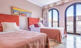 Oportunidad de adquirir un amplio apartamento de lujo frente al mar en el puerto deportivo de Puerto Banús - Marbella 8496 