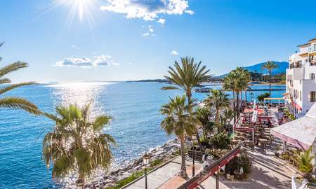 Oportunidad de adquirir un amplio apartamento de lujo frente al mar en el puerto deportivo de Puerto Banús - Marbella 8498