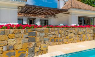 Suntuosa villa de lujo de estilo tradicional con magníficas vistas al mar en venta, Benahavis - Marbella. 37150 