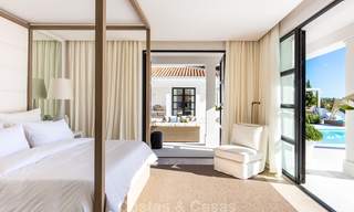 Espectacular villa de lujo totalmente reformada con vistas al mar en venta, primera línea de golf, Nueva Andalucía, Marbella 8644 