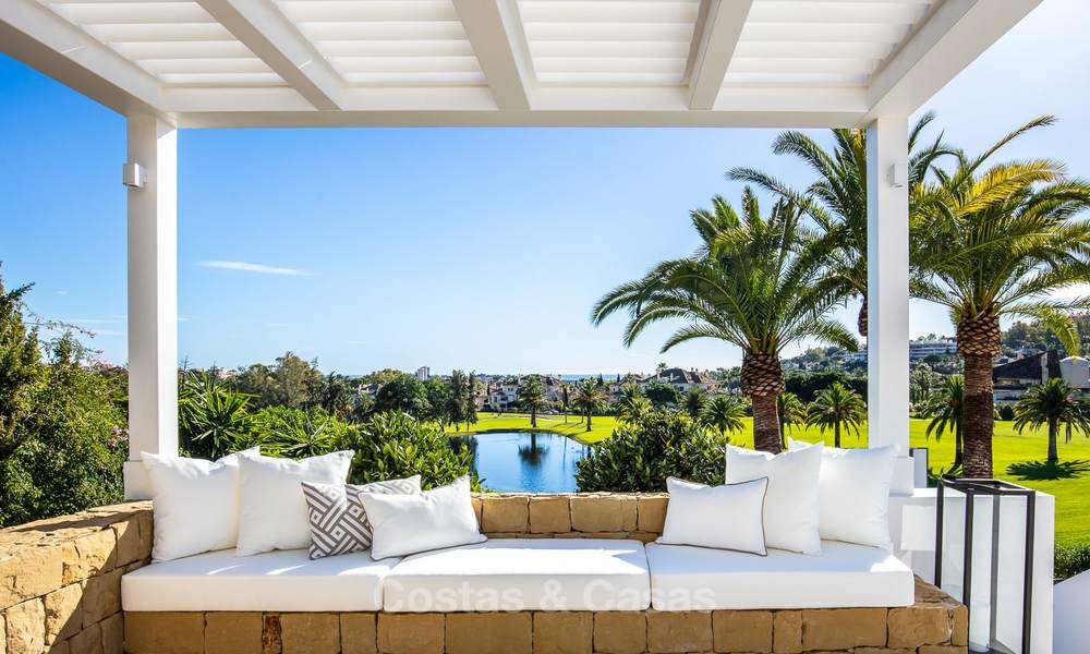 Espectacular villa de lujo totalmente reformada con vistas al mar en venta, primera línea de golf, Nueva Andalucía, Marbella 8647