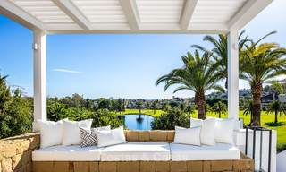Espectacular villa de lujo totalmente reformada con vistas al mar en venta, primera línea de golf, Nueva Andalucía, Marbella 8647 