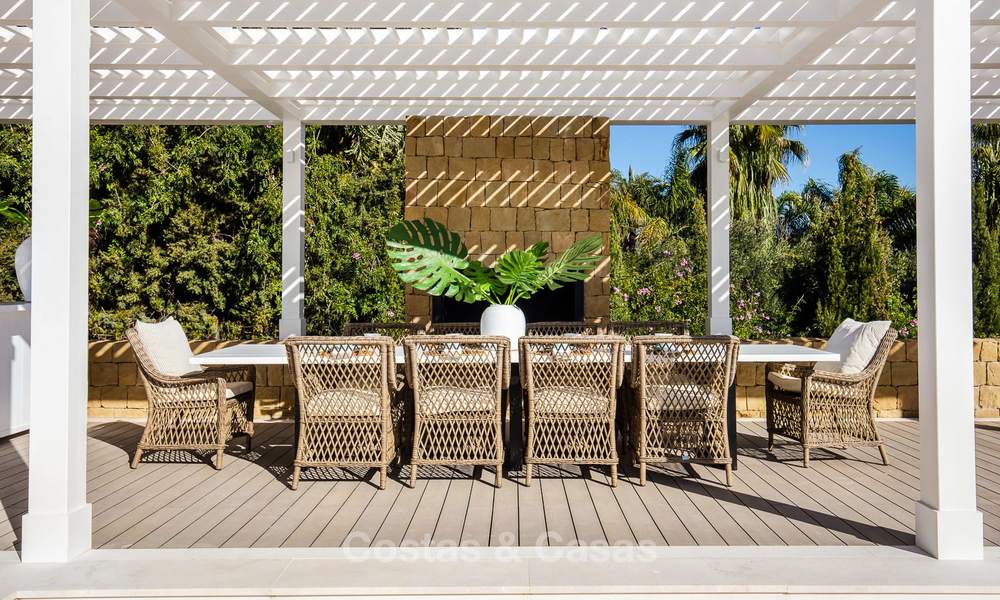 Espectacular villa de lujo totalmente reformada con vistas al mar en venta, primera línea de golf, Nueva Andalucía, Marbella 8651