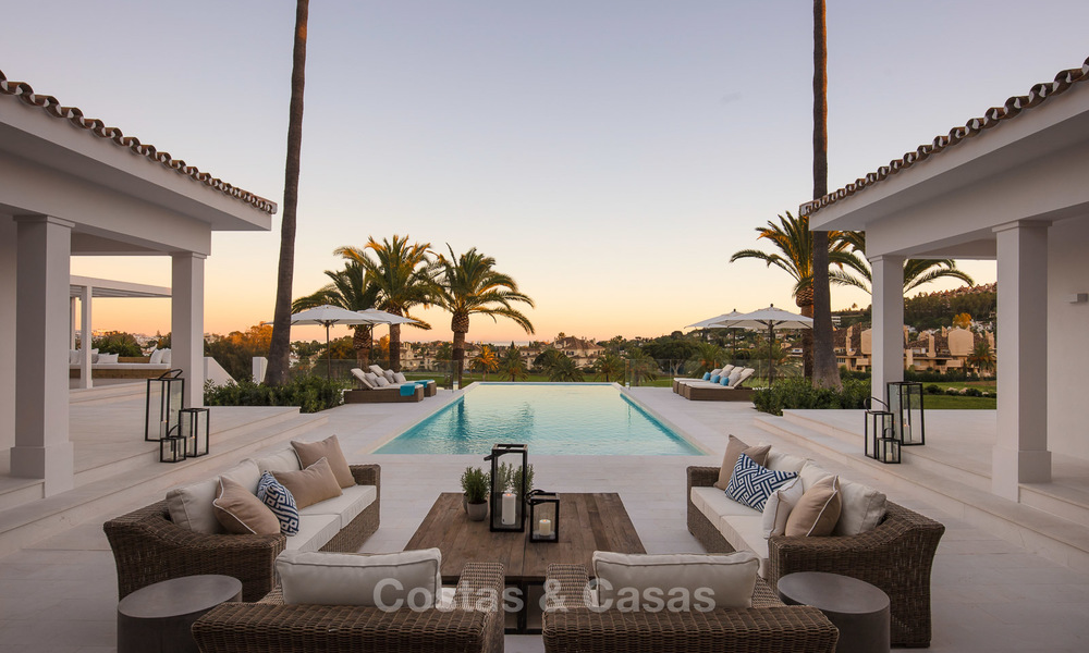 Espectacular villa de lujo totalmente reformada con vistas al mar en venta, primera línea de golf, Nueva Andalucía, Marbella 8668