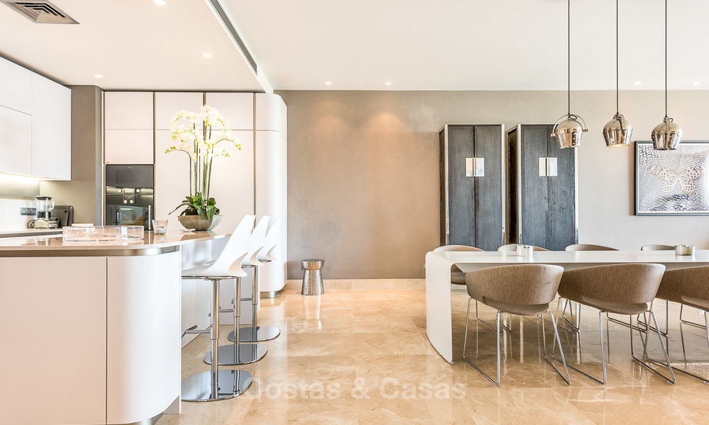 Elegante y moderno apartamento dúplex de lujo en venta en un prestigioso complejo residencial en Sierra Blanca - Milla de Oro - Marbella. 8775