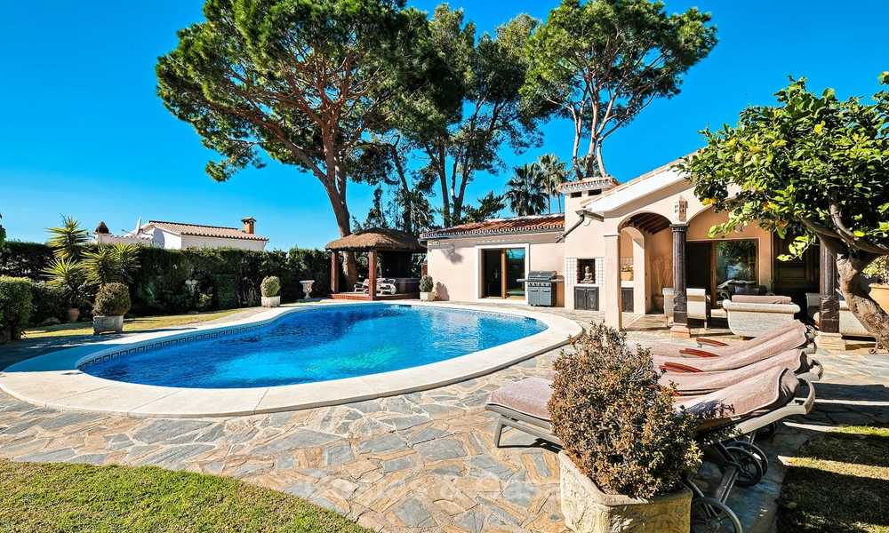 Acogedora villa de estilo tradicional con vistas al mar en venta, lista para ser habitada - Elviria, Este de Marbella 8805