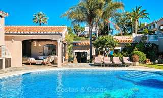 Acogedora villa de estilo tradicional con vistas al mar en venta, lista para ser habitada - Elviria, Este de Marbella 8807 