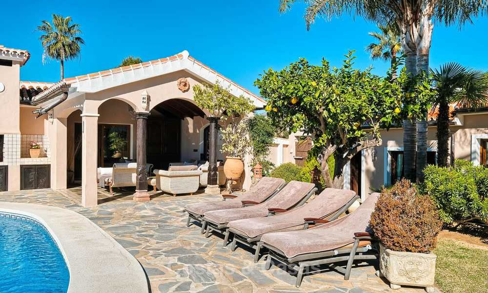 Acogedora villa de estilo tradicional con vistas al mar en venta, lista para ser habitada - Elviria, Este de Marbella 8818