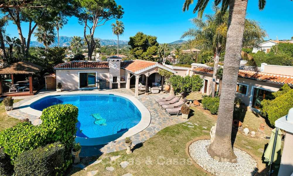 Acogedora villa de estilo tradicional con vistas al mar en venta, lista para ser habitada - Elviria, Este de Marbella 8867