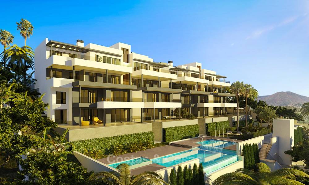 Apartamentos de lujo modernos y a estrenar con vistas al mar en venta – Estepona Oeste 9199