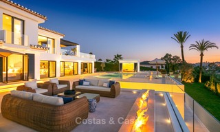 Prestigiosa villa de lujo reformada en venta, primera línea de golf, Nueva Andalucía, Marbella 9452 
