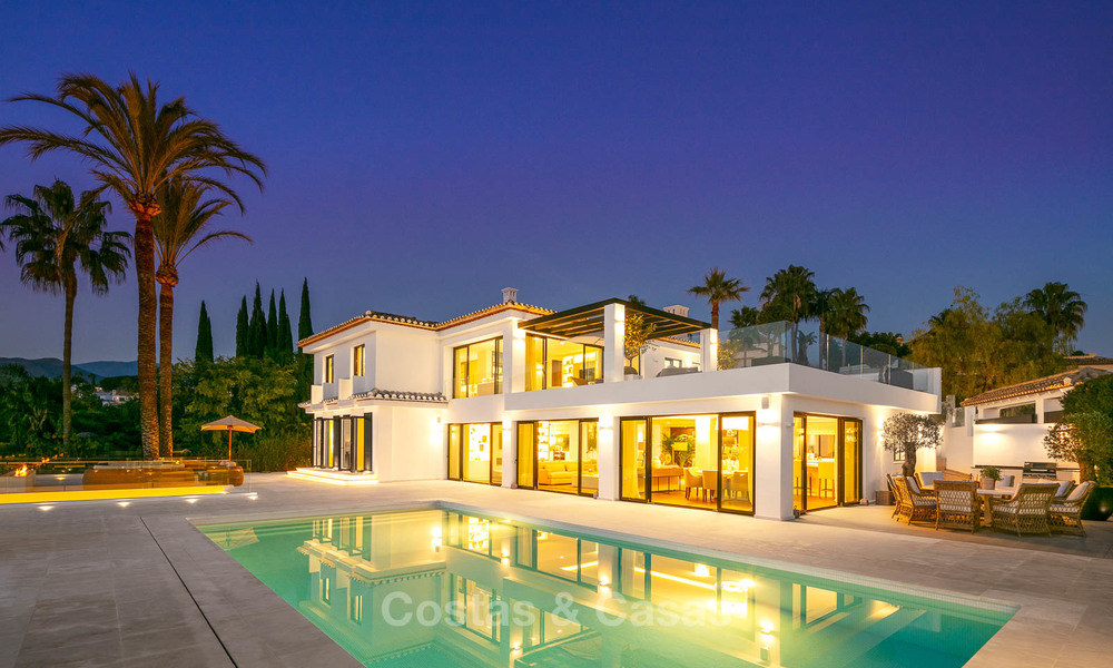 Prestigiosa villa de lujo reformada en venta, primera línea de golf, Nueva Andalucía, Marbella 9453