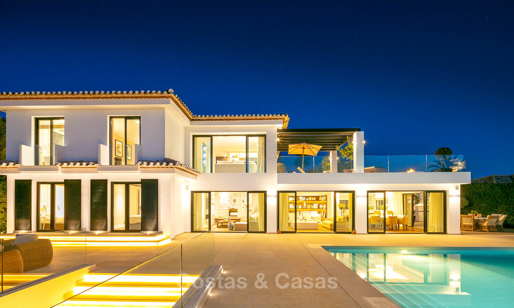 Prestigiosa villa de lujo reformada en venta, primera línea de golf, Nueva Andalucía, Marbella 9454