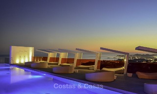 Apartamentos contemporáneos con vistas al mar en venta, en un complejo con infraestructura de primer nivel – Fuengirola - Costa del Sol 12376 