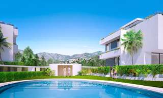 Preciosas casas adosadas nuevas y modernas en venta, a poca distancia de la playa y de los servicios en Fuengirola, Costa del Sol 9495 