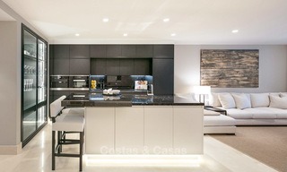 Magnífico apartamento de lujo en planta baja en venta, Marina Puente Romano - Milla de Oro - Marbella 9579 