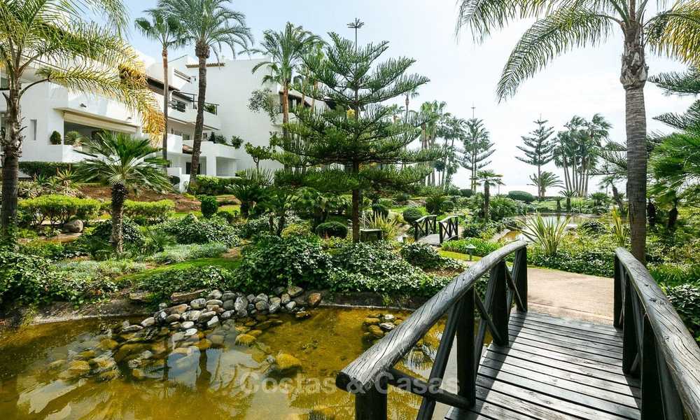 Magnífico apartamento de lujo en planta baja en venta, Marina Puente Romano - Milla de Oro - Marbella 9594