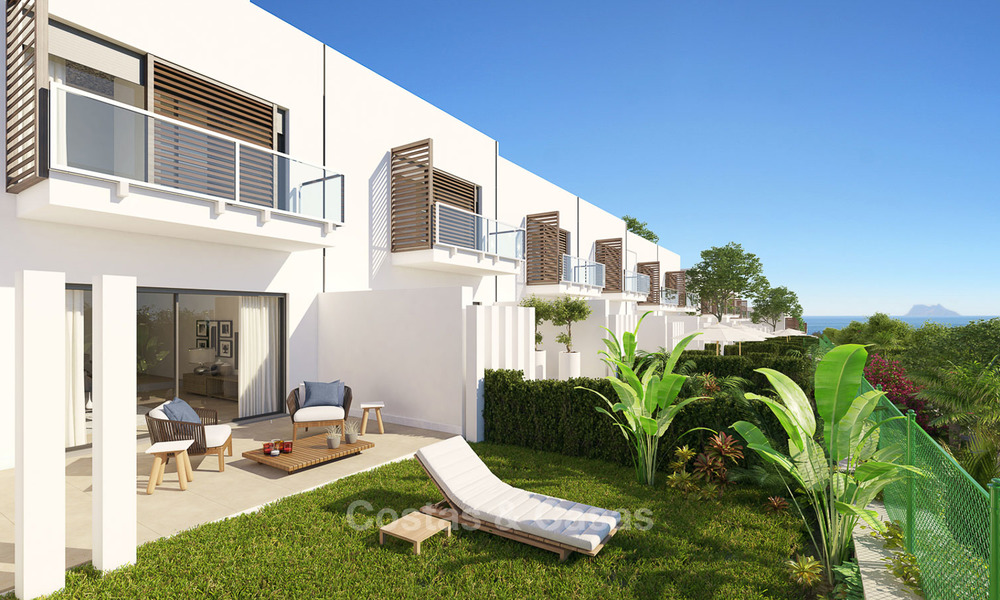 Atractivas y económicas casas adosadas nuevas con impresionantes vistas al mar en venta - Sotogrande - Costa del Sol 9872