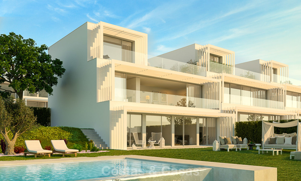 Nuevas villas adosadas contemporáneas con impresionantes vistas al mar en venta, primera línea de golf – Sotogrande – Costa del Sol 9943
